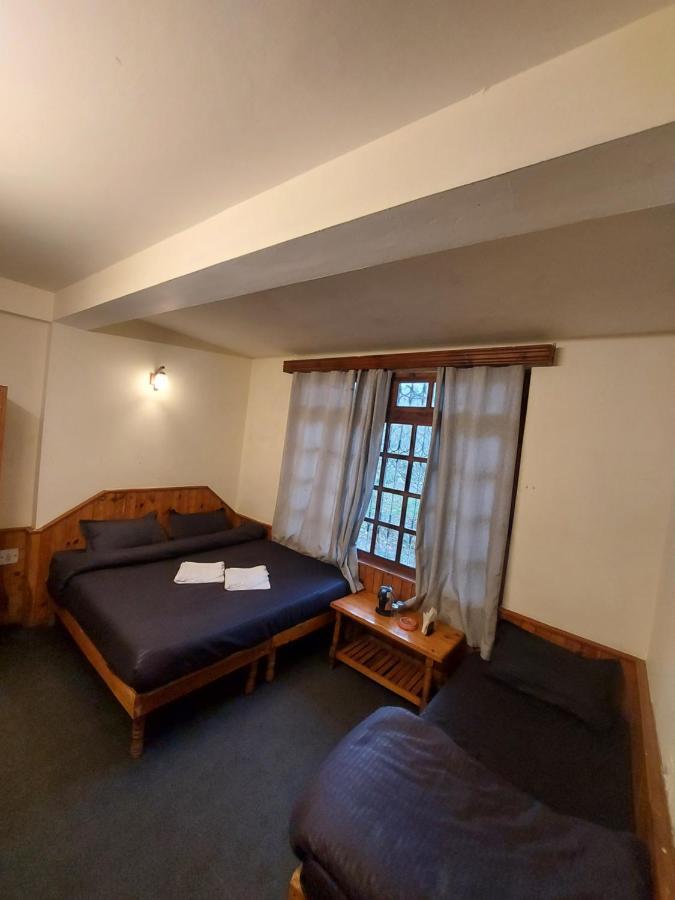 Mars Monkey Hostel & Cafe Маналі Екстер'єр фото