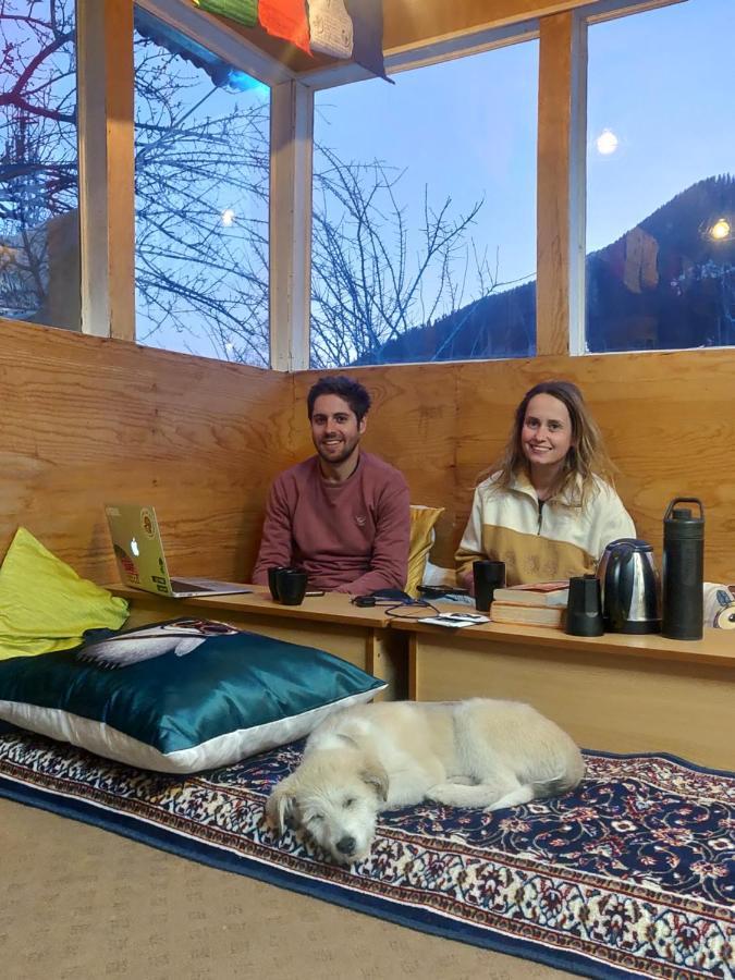 Mars Monkey Hostel & Cafe Маналі Екстер'єр фото